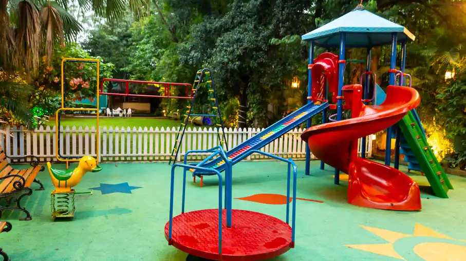 GHD Velvet Vista kids play area